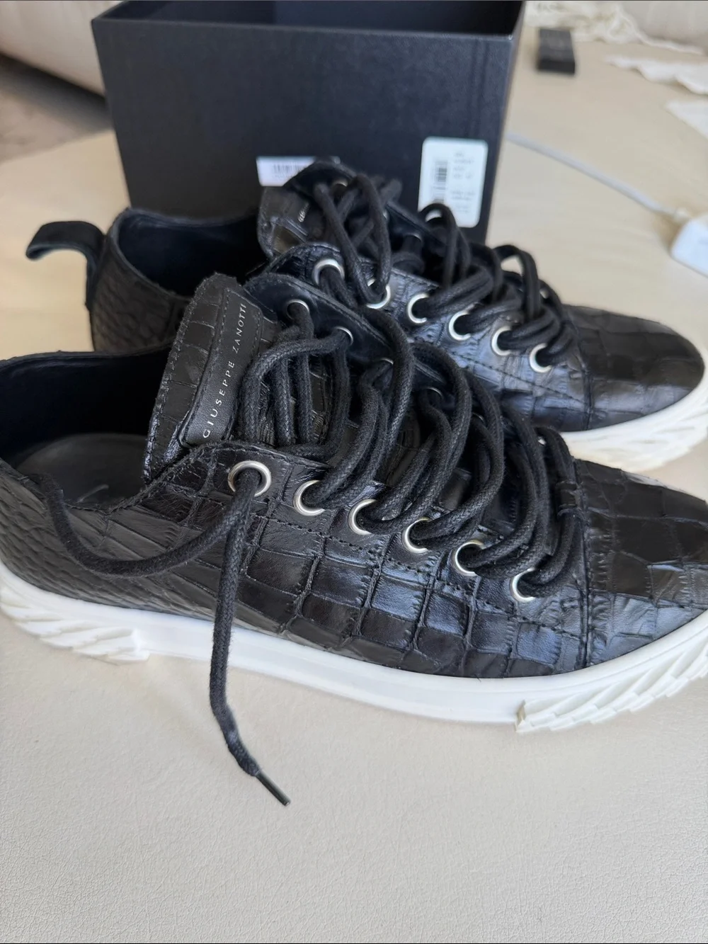 Giuseppe Zanotti Blabber